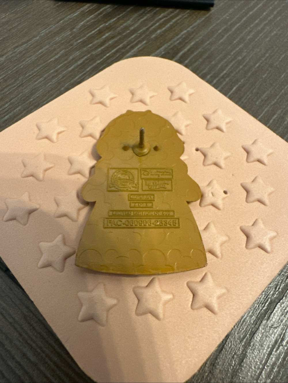 HKDL Hong Kong Disneyland Snow White Gingerbread Princess LE 600 Pin - Picture 3 of 4